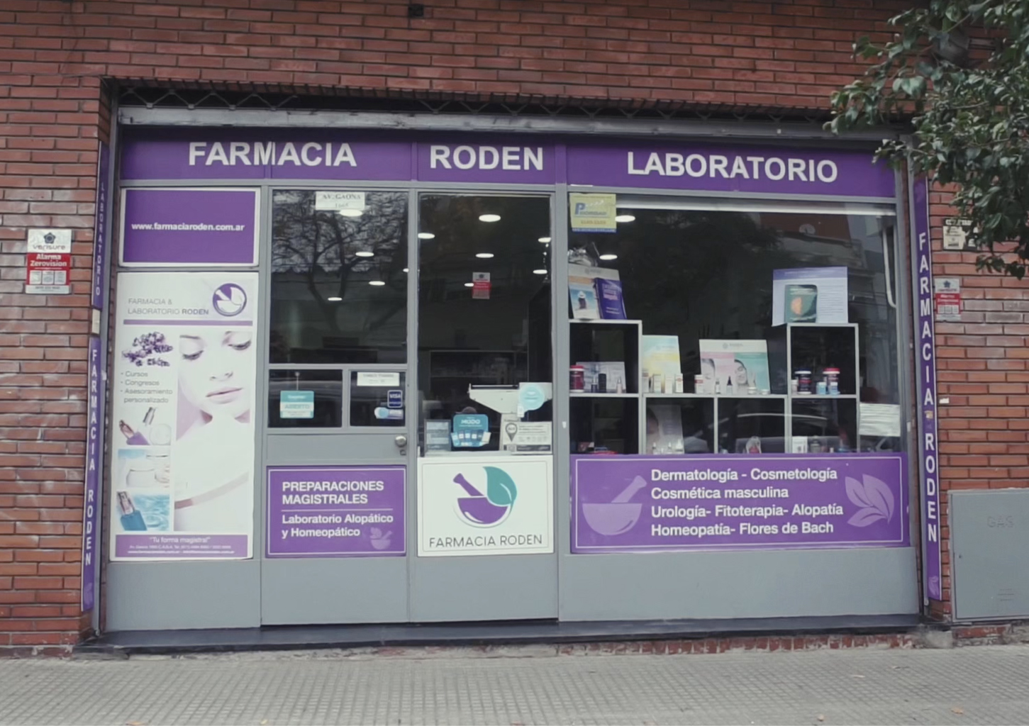 Frente Farmacia Roden Buenos Aires